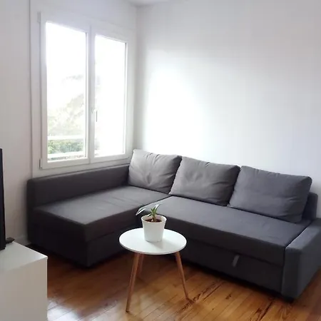 F2 Avec Vue, Proche Centre