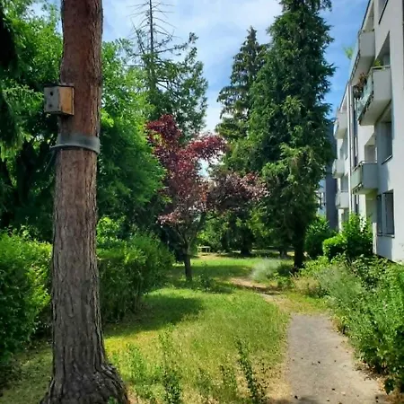 F2 Avec Vue, Proche Centre