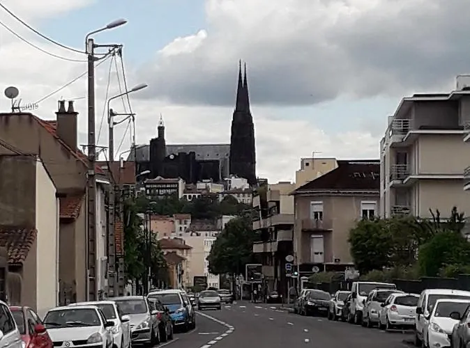 F2 Avec Vue, Proche Centre クレルモン・フェラン